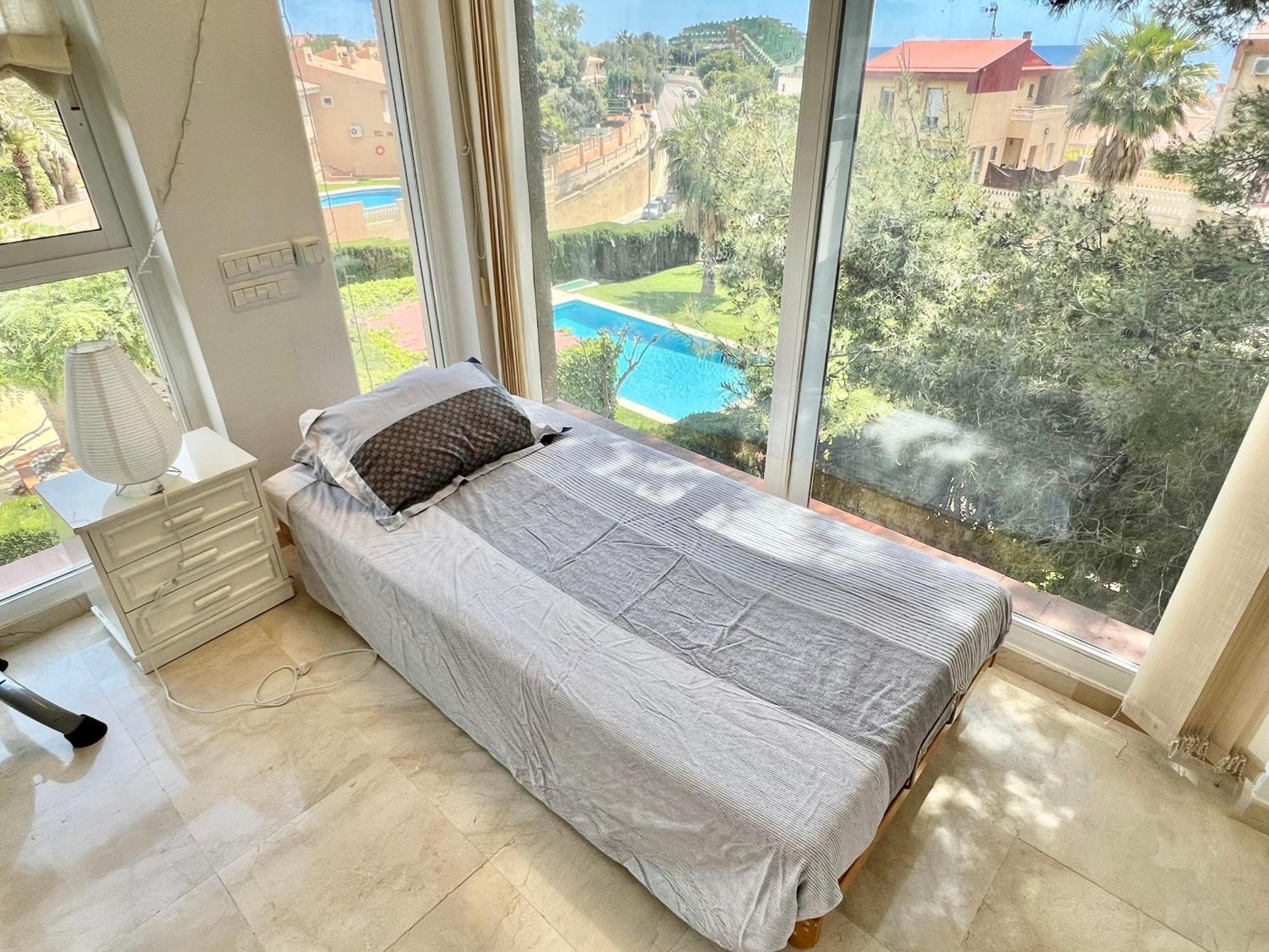 Beachside 4-Bedroom With Pool Αλικάντε Εξωτερικό φωτογραφία